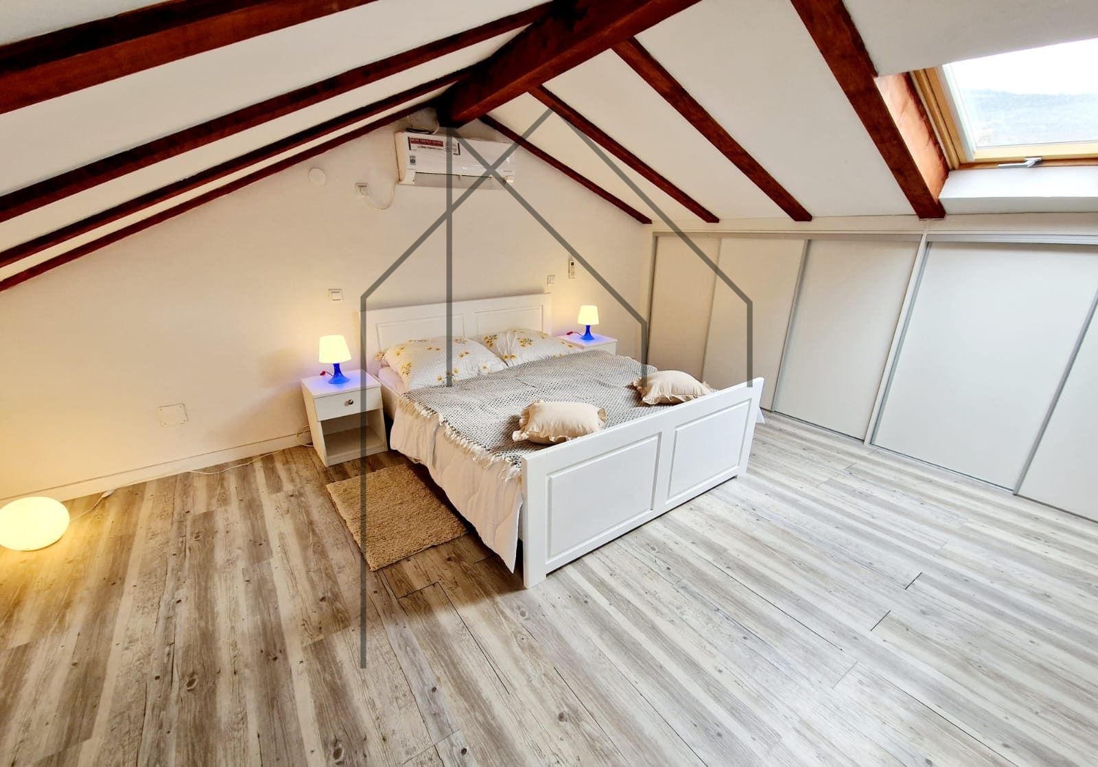 CRES Dvoetažni Stan blizu Mora - Foto 6