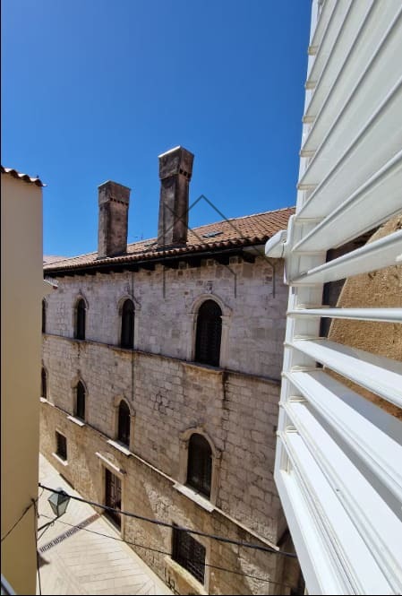 CRES Dvoetažni Stan blizu Mora - Foto 9