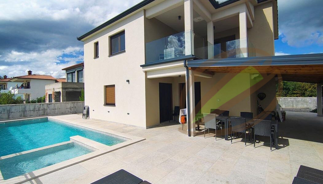 Istra, Labin, nova kuća s bazenom i pogledom na more