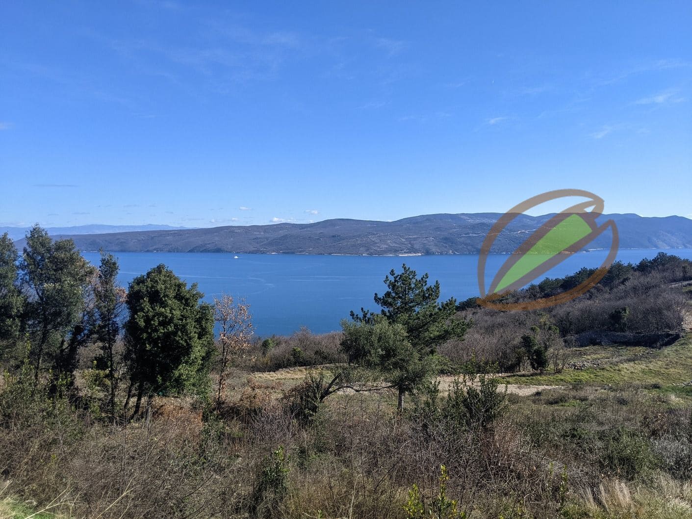 Istra Labin zemljište pogled na more s građevinskom dozvolom