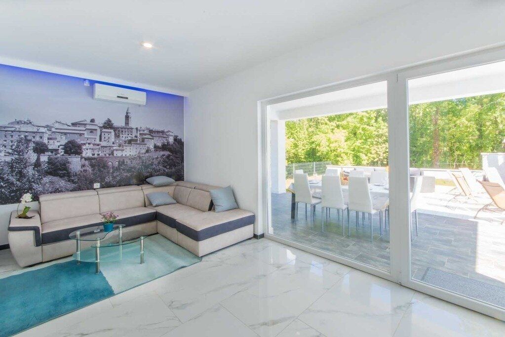 Labin Moderna Vila s Bazenom i ljetnom kuhinjom - Foto 2