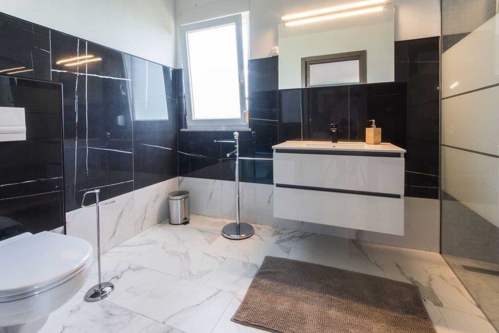 Labin Moderna Vila s Bazenom i ljetnom kuhinjom - Foto 12