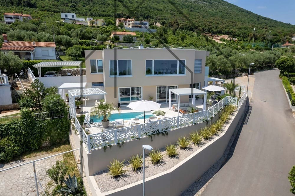 Labin, moderna vila s panoramskim pogledom na more - Foto 4