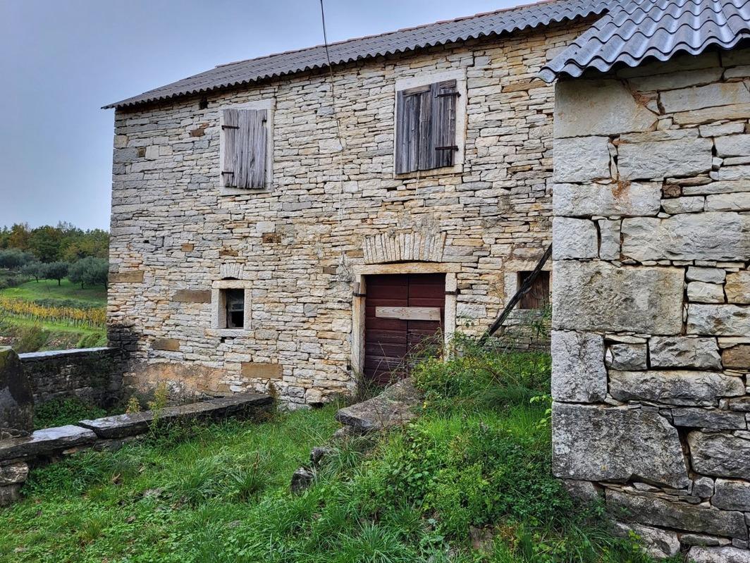 Oprtalj Kamena kuća s potencijalom i pogledom - Foto 4