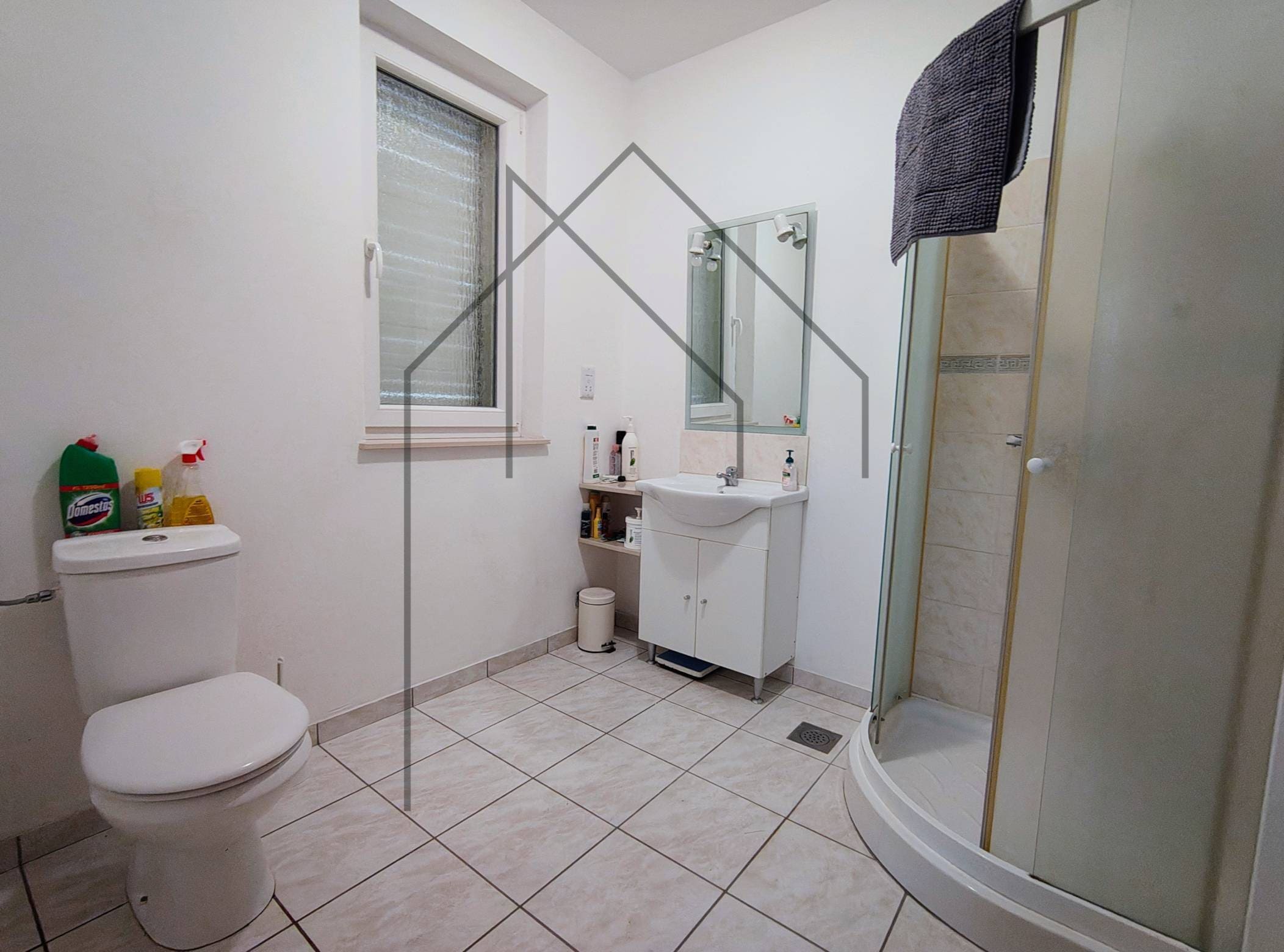 Istra, Labin, Prostrana obiteljska kuća 271 m² s bazenom - Foto 8